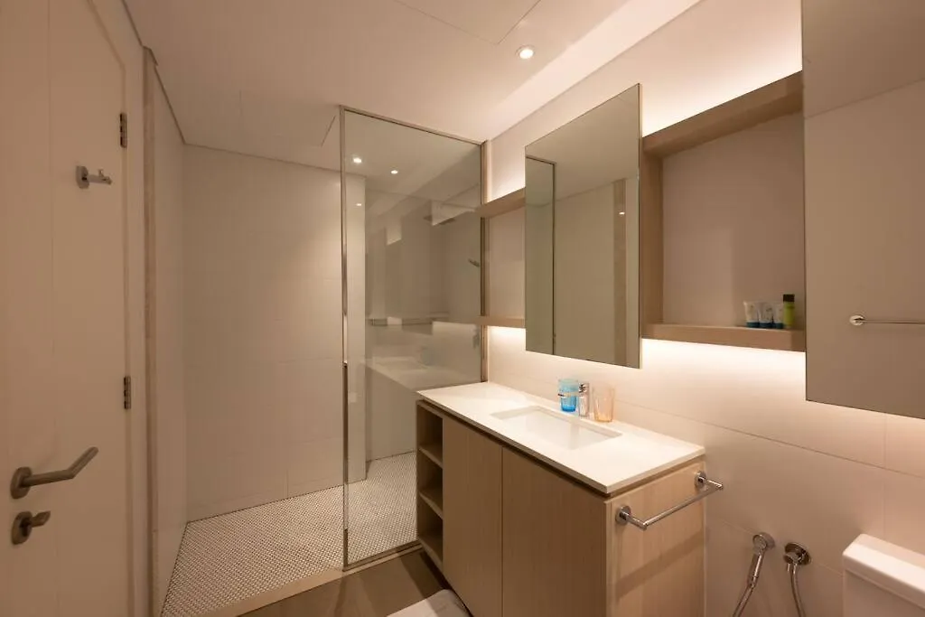 Spacious 2Br Apartment With Community View Dubai